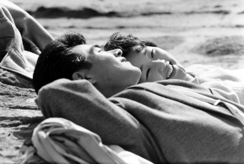 s-h-o-w-a:From the ‘Japanese Love Story’ series, photographed by John Dominis, 1959