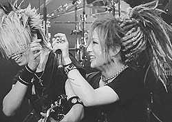 reita-tg:  Happy Birthday, Taka. I’ve known you for so long now it’s impossible