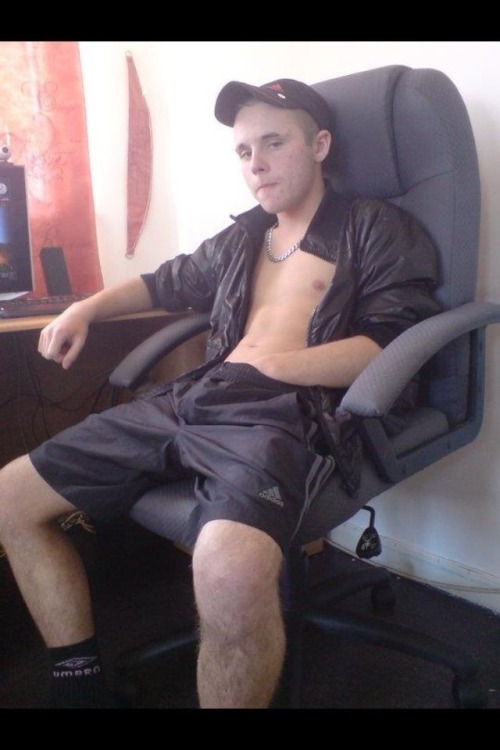 COME GET ME - IF U ARE A REAL MAN