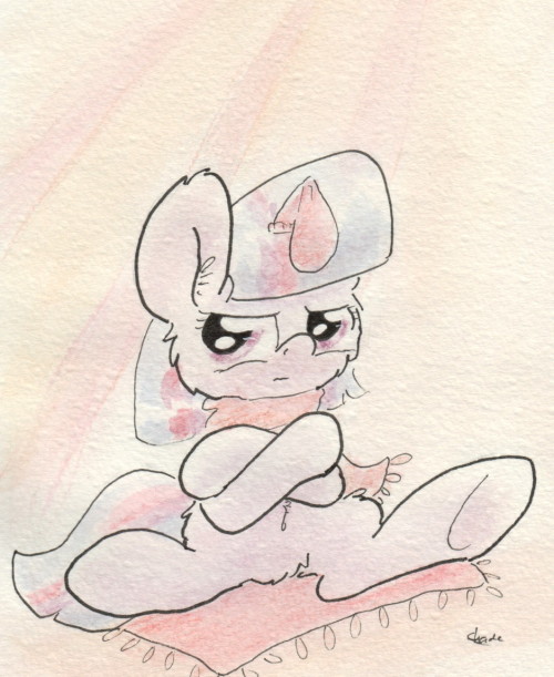 slightlyshade:  Somepony covered Twilight’s magic up real nice ‘n warm. How thoughtful!  x3 D'aww~