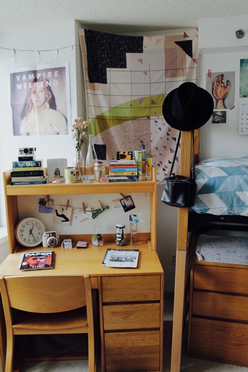 frecklesandfilms: my cozy room in the middle of manhattan pt. 3, summer in the city