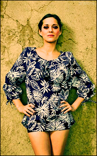 followmegraphics:  06 X Marion Cotillard