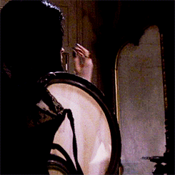 kateordie:  so-treu:  moresongsaboutbuildings:  thegentlemanwitch:  //Elvira//  LIFE GOALS  she was pretty awesome  She is STILL awesome  Soooooooo in love