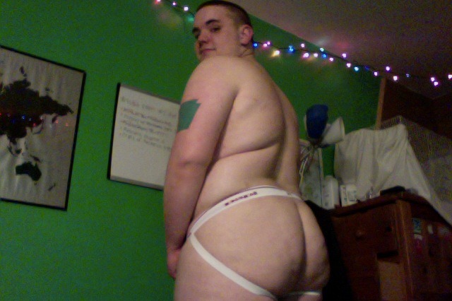 aj-cub:  More ass pictures, why not 