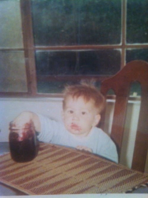 beesmygod:juryrig:johndarnielle:I feel obligated to share this photo of toddler John Darnielle liter