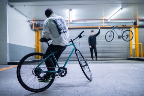 labiciurbana: Deja que la Urban Commuter Peli te lleve por la metrópoli urbana…  labicicleta.