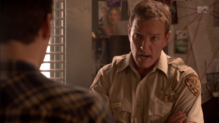 blueeyesshine:  i was rewatching the episode when suddenly 
