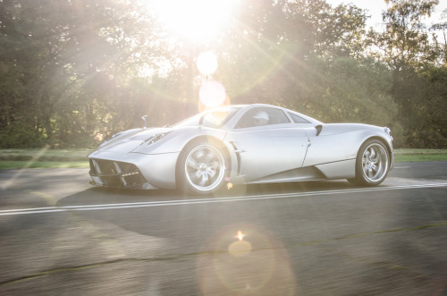 automotivated:Pagani Huayra (by Rowan Horncastle)