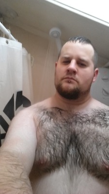 punkcub101:  Another shower pic 