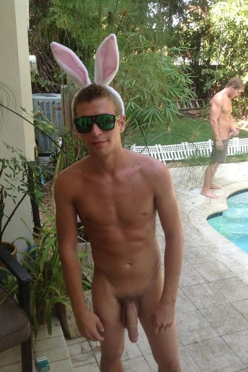 phoenixkidd1: Mmmmm ummm fun party