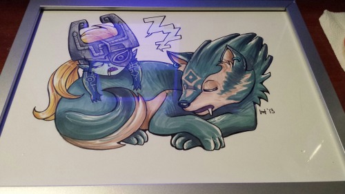 squidpirate:  I just opened up my belated Christmas present from my best friend and wow do I feel spoiled. An awesome, framed picture of Wolf Link and Midna from Twilight Princess that she did and the Boss Key chest made from a 3D printer. I am absolutely