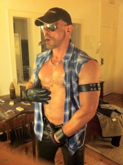 bootslaveboyusa:intheroughhouse:For guys into leather, follow me at:intheroughhouse.tumblr.com  Prefect Redneck Master