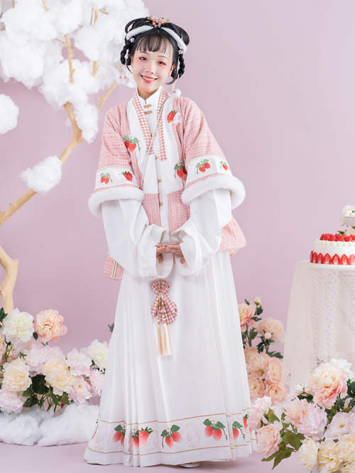 hanfugallery:chinese hanfu for winter by 海棠私语