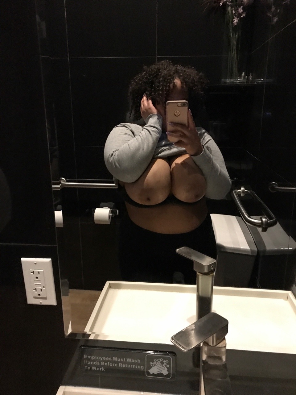 bkdeejay:  She’s my cum slut and I’m trying to share her. I wanna watch her asshole