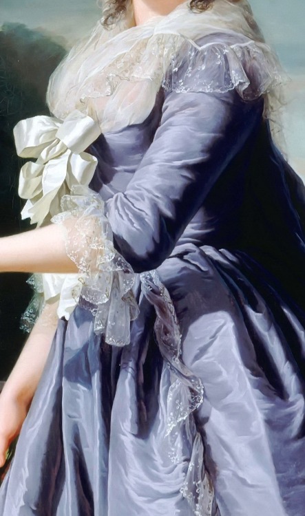 millefeuilleus: art in details: female purple dresses. 