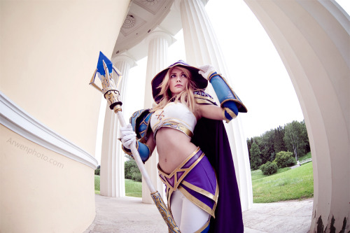 hotcosplaychicks:  Jaina Proudmoore - Walking in Old Dalaran by Narga-Lifestream Check out http://hotcosplaychicks.tumblr.com for more awesome cosplay