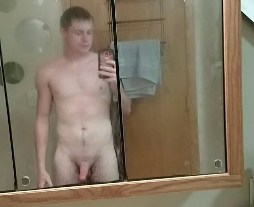 Sex straightdudesnudes:  I love 18 year old boys. pictures