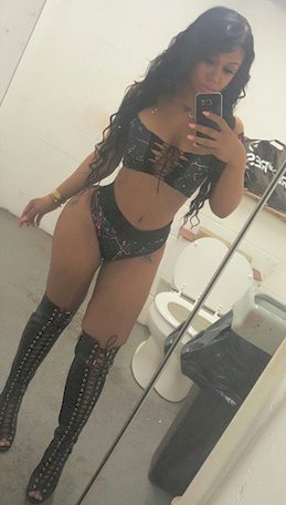 jcarson702:  @exoticarabbb