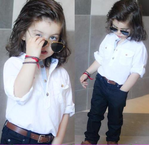 horanaroundwithmandy:  cabello-arme:  Mini Harry Styles  Oh     EM     GEEE!!! This is the cutest thing I’ve ever seen!