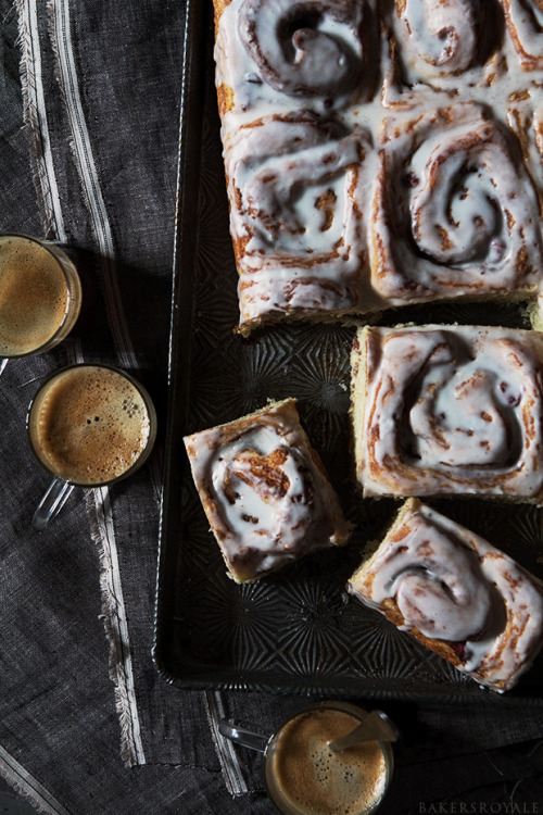 sweetoothgirl:Citrus and Cranberry Cinnamon Rolls