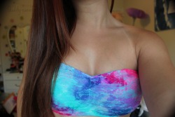 quality-canon:  Tie dye bandeau and some ugly gal in it  ;) 