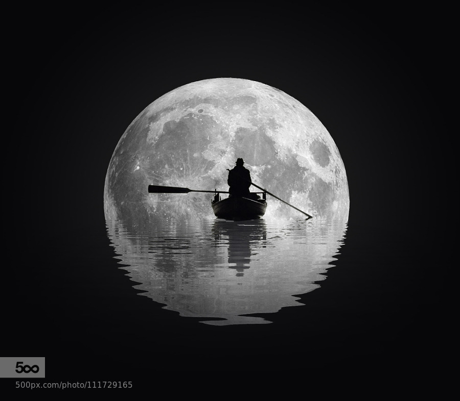 random-photos-x:  Moon Ride by atarvr. (http://ift.tt/1BajXK6)