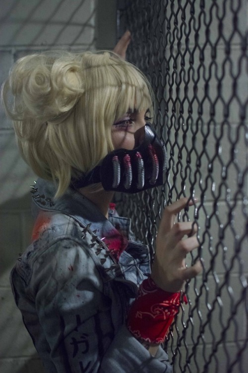 Worked with JustaGh0stgirl cosplay as Himiko Toga from Boku No Hero Academia.  