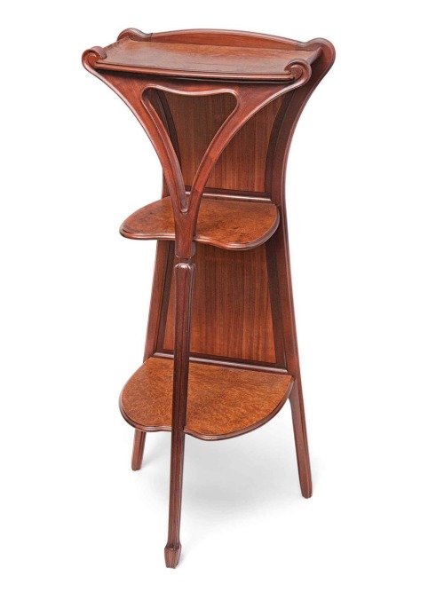 A Louis Majorelle Art Nouveau Walnut Étagère.c.1900.