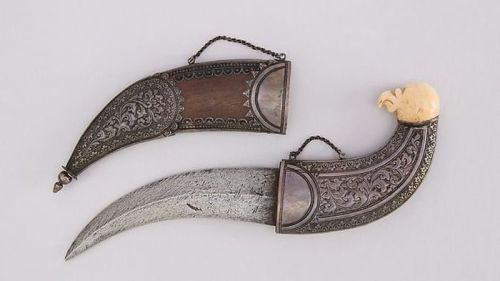 art-of-swords:Jambiya Dagger with SheathDated: 19th centuryCulture: IndianMedium: steel, silver, woo