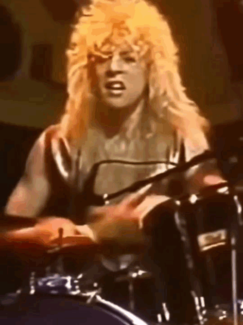 Steven's "FUCK OFF" During It's So Easy 