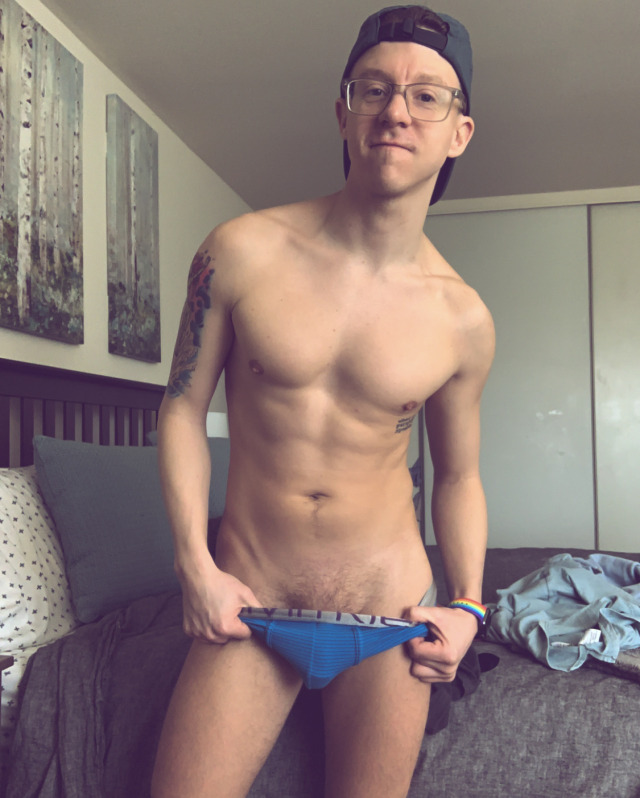 sluttykoopakidcostume:Workout looks 