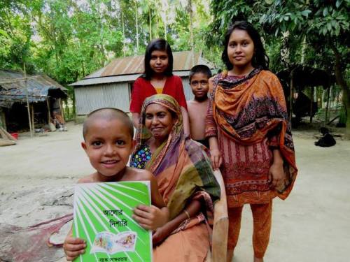 Open Doors teams are in Bangladesh working hard to distribute relief aid to the victims of cyclone M