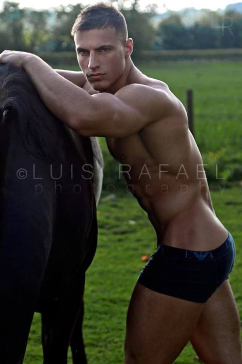 1of2dads:  Over 24 thousand pics just for you and your dick, follow daddy 1 if you want to cum      http://1of2dads.tumblr.com/  Mike Thurston, featured on mancrushblog.com (via @man_crush)  
