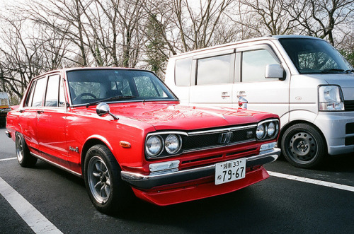 gasinblood:  Red. by tokyo scooter stuff on Flickr.  かっちょいくておしっこちびりそう