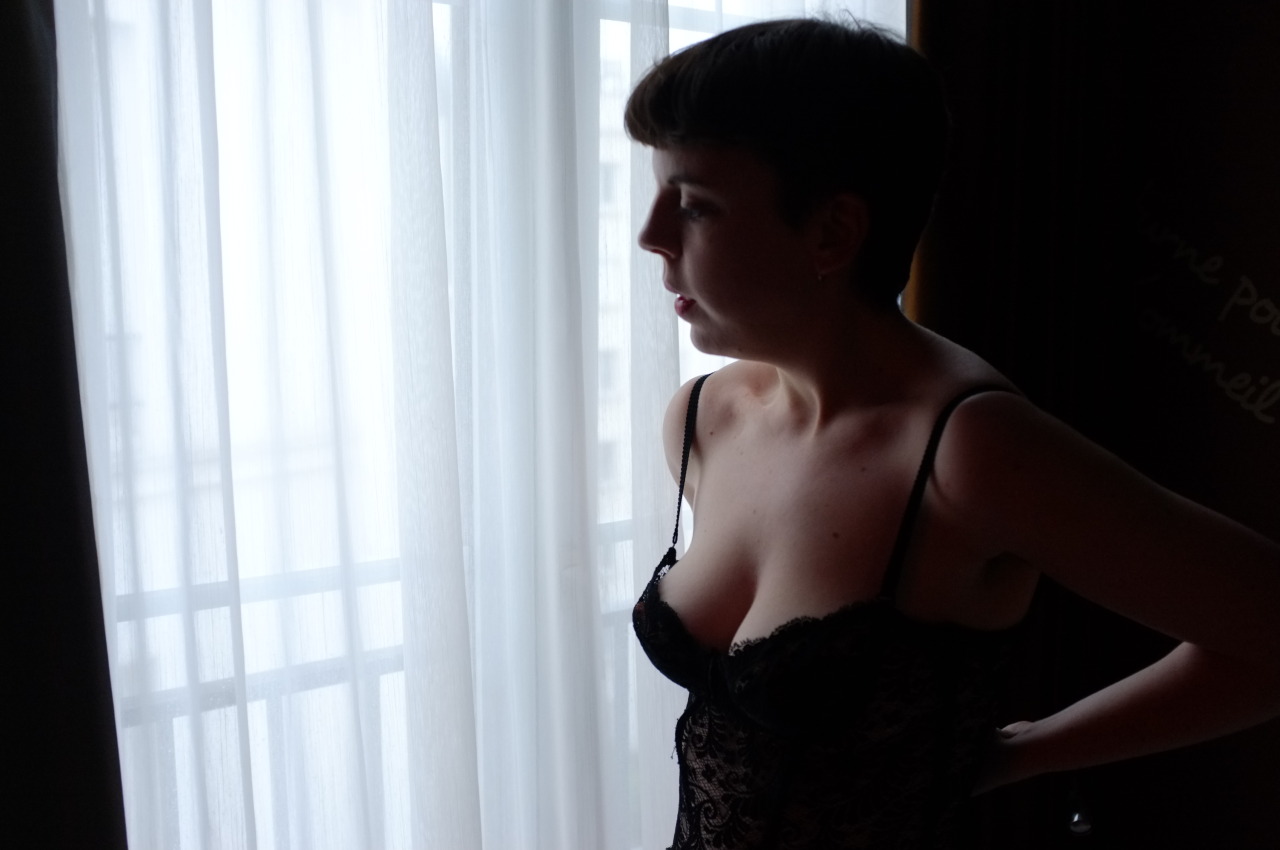 rachel-hem:  IMPIÉTÉ.Sous l’objectif d’Eric Larzill. http://elrick.bookfoto.comhttp://ericlarzill.tumblr.com