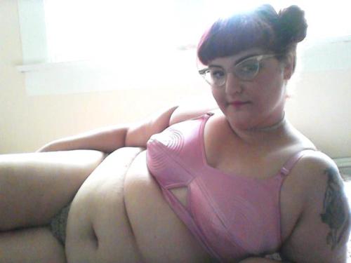 macabre-menagerie:  I was feeling the self love and decided to finally show off my pink bullet bra in a fat girl undie photo shoot. c:  My sweet Sarah! So cute and sexy and beautiful :)