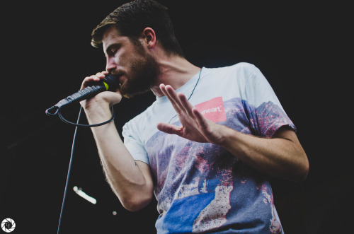 backseatmarinade:  Hands Like Houses (by Gleann Ignacio)