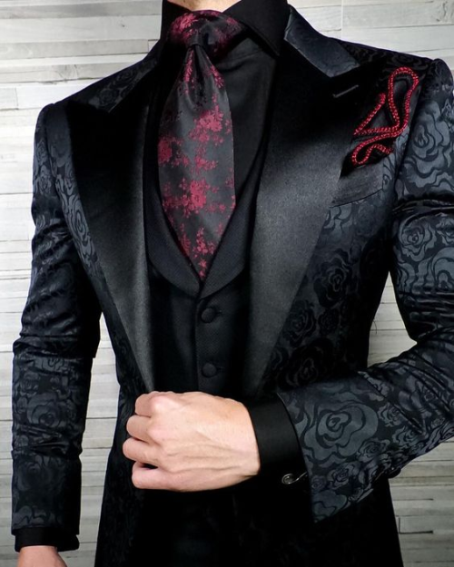 ministryofpeculiaroccurrences: steampunktendencies: Sebastian Cruz Couture Very dapper… Oooof