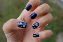 birthdayqirl:  nails for December, before Christmas :) 