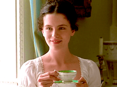 harry-lloyds:KATE BECKINSALE as Emma Woodhouse in EMMA (1996) 