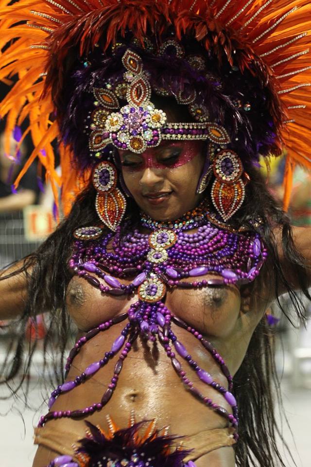   Brazilian woman at a 2016 carnival. Via Liga Carnaval LP.   