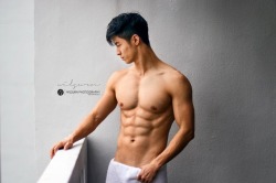 Hot Asian Guys😍