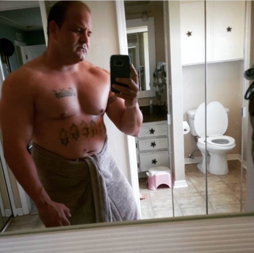 musclebear5: Am I the only one who has a huge fetish for muscle cops ? Nice