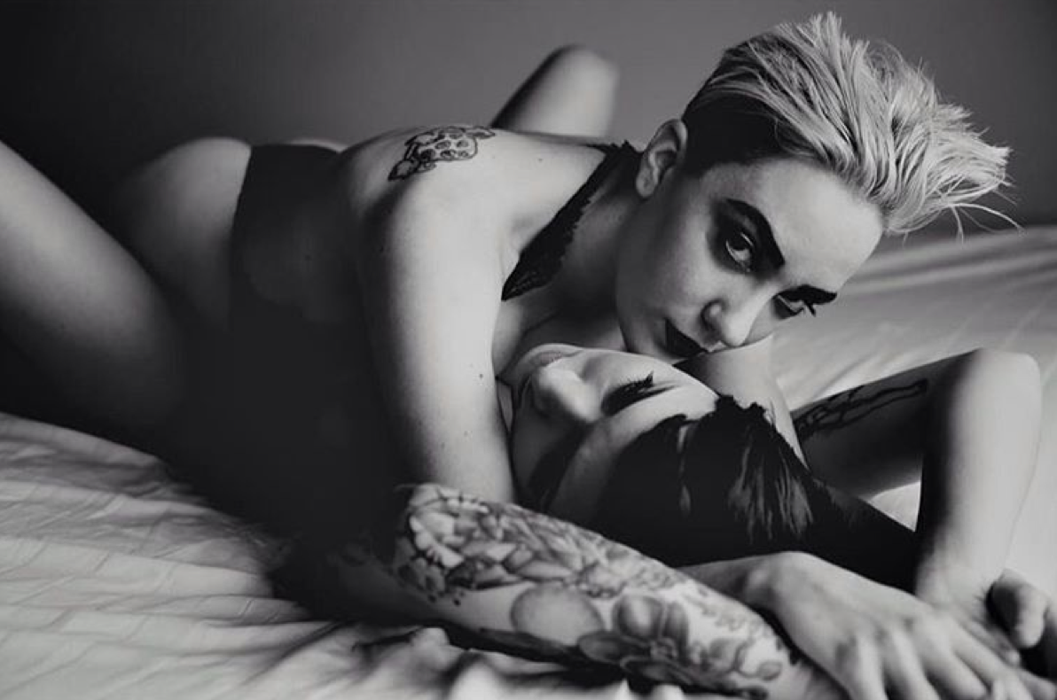 liquorinthefront:  godsavecarolynjean &amp; ittybittykaceface by themorty 
