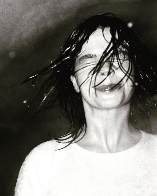 disease:BJÖRK | STEAM FIELDS, 1994PHOTOGRAPHY: adult photos