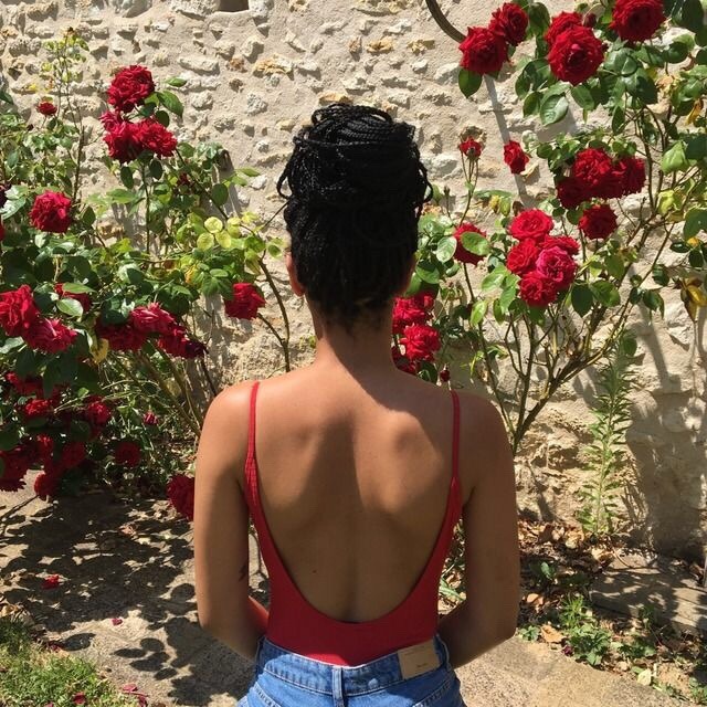 urbannoir: Pretty Flowers, Pretty Women