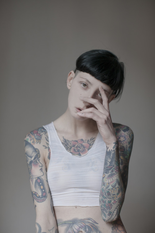 ilariapozzi: photo : Riccardo La Valle model : Ilaria Pozzi