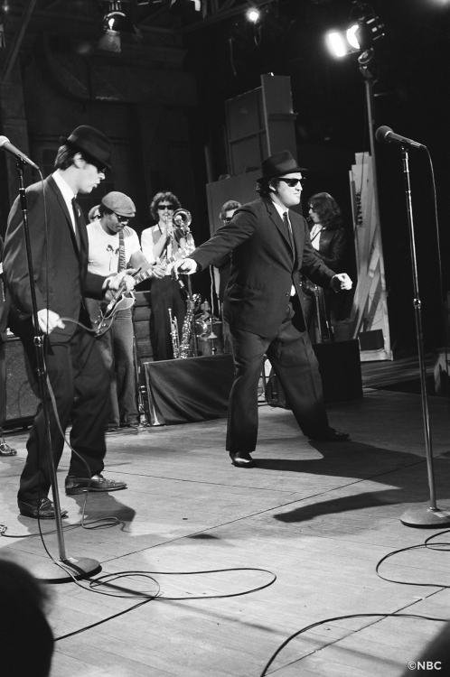 thisdayinsnlhistory:  November 18:   1978 – The Blues Brothers rock Studio 8H with performances of “Soul Man”, “Got Everything I Need, Almost” and “B Movie Boxcar Blues”  
