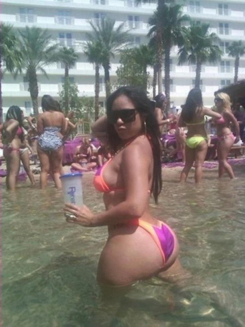 curvesultra:  Meet hottest curvy women in your area TODAY! Over 1 MILLION thick,