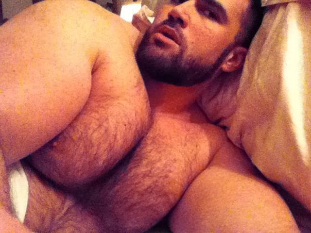 ppecs:  Damir Datko’s huge hairy tits. 